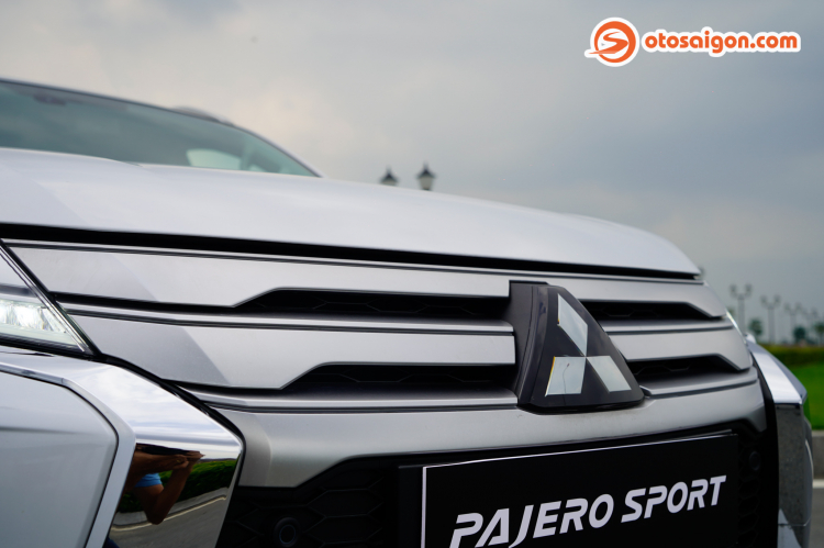 Mitsubishi Pajero Sport 2020 ra mắt tại Việt Nam: giá từ 1,11 tỷ đồng, cạnh tranh bằng trang bị và vận hành