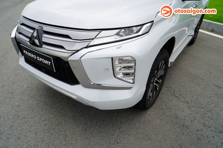 Mitsubishi Pajero Sport 2020 ra mắt tại Việt Nam: giá từ 1,11 tỷ đồng, cạnh tranh bằng trang bị và vận hành