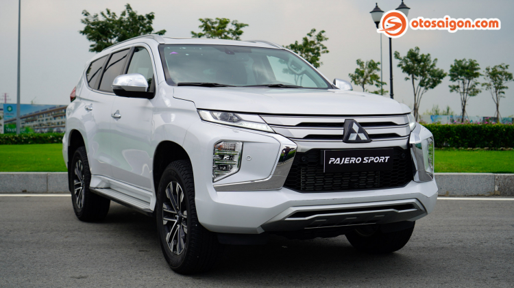 So sánh Mitsubishi Pajero Sport và Ford Everest: chọn SUV máy dầu cao cấp nào trong tầm giá 1,4 tỷ?