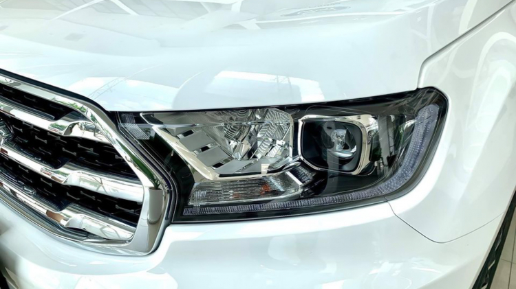 So sánh Mitsubishi Pajero Sport và Ford Everest: chọn SUV máy dầu cao cấp nào trong tầm giá 1,4 tỷ? So sánh Mitsubishi Pajero Sport và Ford Everest: chọn SUV máy dầu cao cấp nào trong tầm giá 1,4 tỷ?