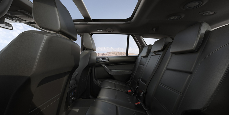 So sánh Mitsubishi Pajero Sport và Ford Everest: chọn SUV máy dầu cao cấp nào trong tầm giá 1,4 tỷ? So sánh Mitsubishi Pajero Sport và Ford Everest: chọn SUV máy dầu cao cấp nào trong tầm giá 1,4 tỷ?
