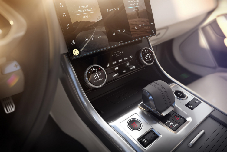 Jaguar XF 2021 lộ diện: nội thất hiện đại và sang trọng hơn
