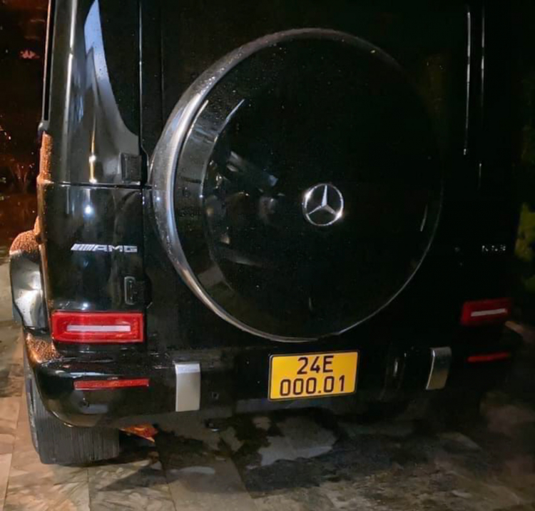 Chiếc Mercedes-AMG G63 hơn 10 tỷ tại Lào Cai gây tò mò khi đăng ký biển số vàng của xe chạy dịch vụ