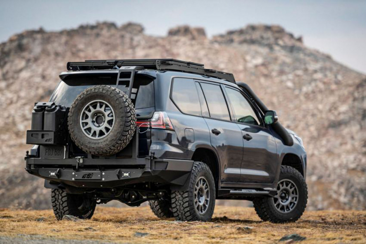 Lexus J201 Concept: phiên bản off-road mạnh 550 mã lực của Lexus LX 570