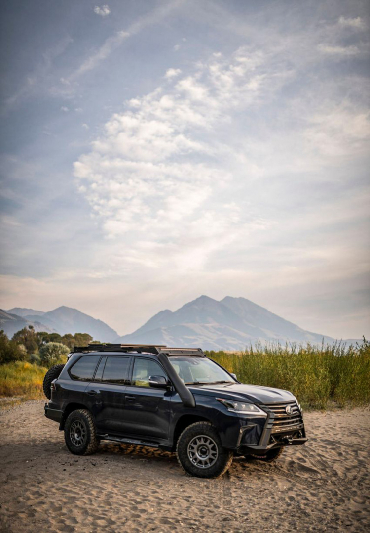 Lexus J201 Concept: phiên bản off-road mạnh 550 mã lực của Lexus LX 570