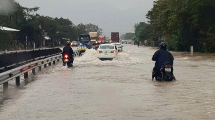 Có xảy ra ngập ở Quốc lộ 1, khúc miền Trung vì mưa bão?