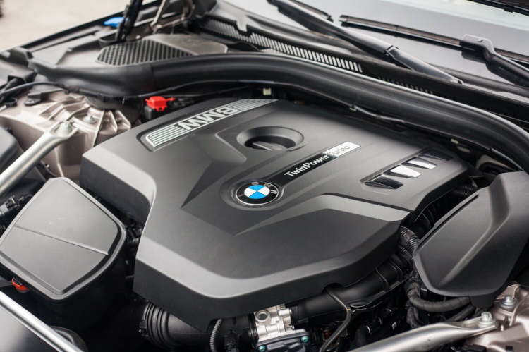 BMW 520i tại Việt Nam giảm giá thêm 200 triệu đồng, chỉ còn 1,8 tỷ đồng: Rẻ nhất phân khúc