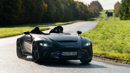 otosaigon-v12-speedster.jpg