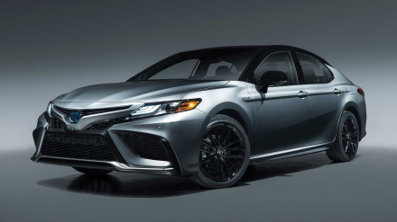 2021-toyota-camry-xse-hybrid.jpg