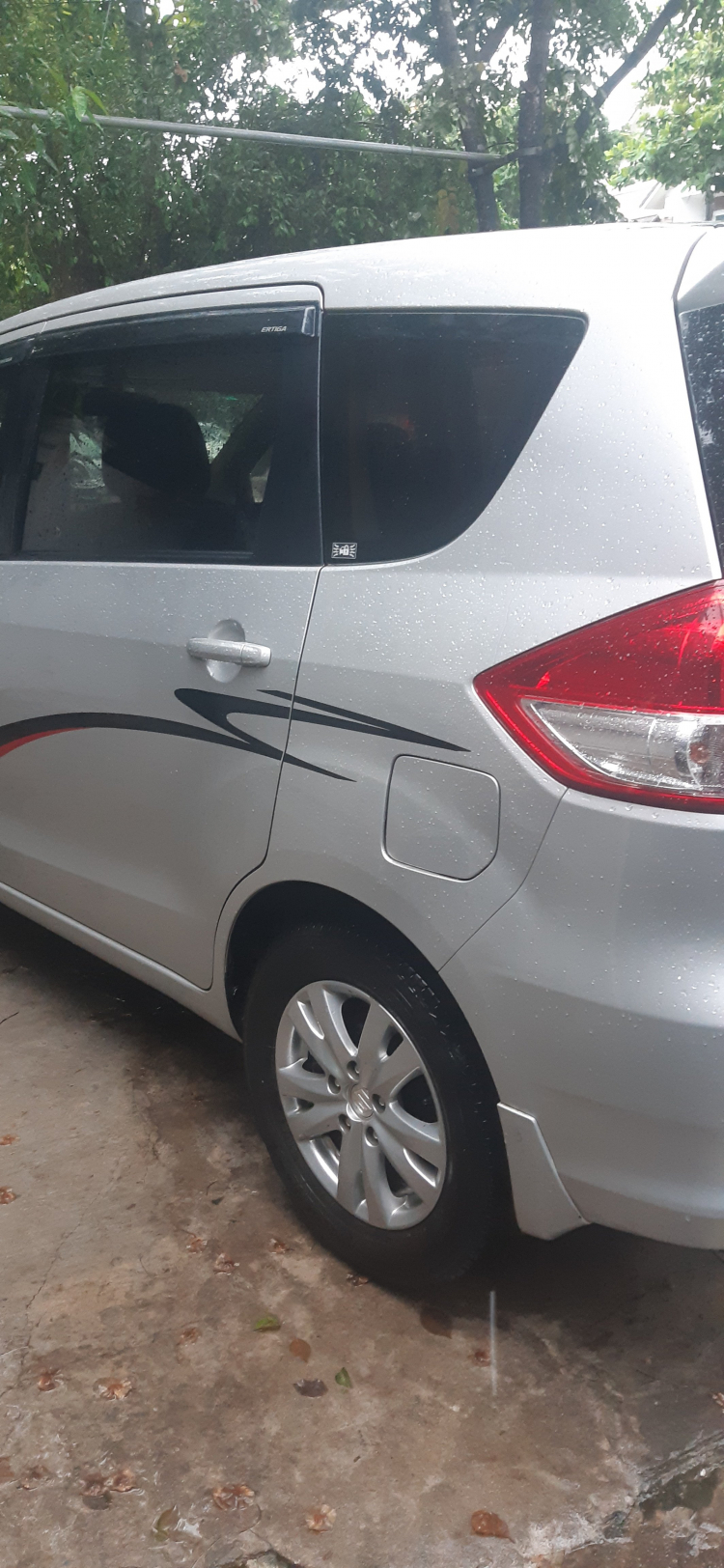 So sánh giá lăn bánh Suzuki XL7 với Ertiga và đối thủ Mitsubishi Xpander