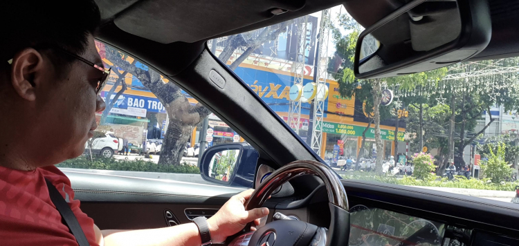 Bộ đôi người dùng đánh giá xe Hyundai Kona: Lựa chọn SUV nào trong tầm giá 800 triệu? Bộ đôi người dùng đánh giá xe Hyundai Kona: Lựa chọn SUV nào trong tầm giá 800 triệu?