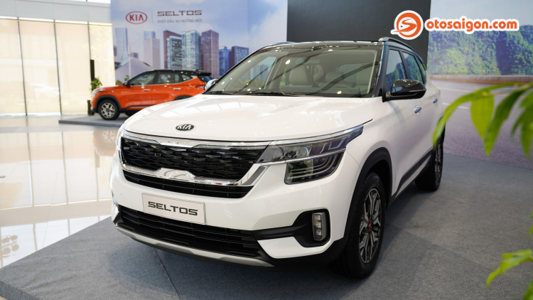 Vừa ra mắt, Kia Seltos và Toyota Corolla Cross lập tức bán chạy, doanh số hơn 1.000 xe Vừa ra mắt, Kia Seltos và Toyota Corolla Cross lập tức bán chạy, doanh số hơn 1.000 xe
