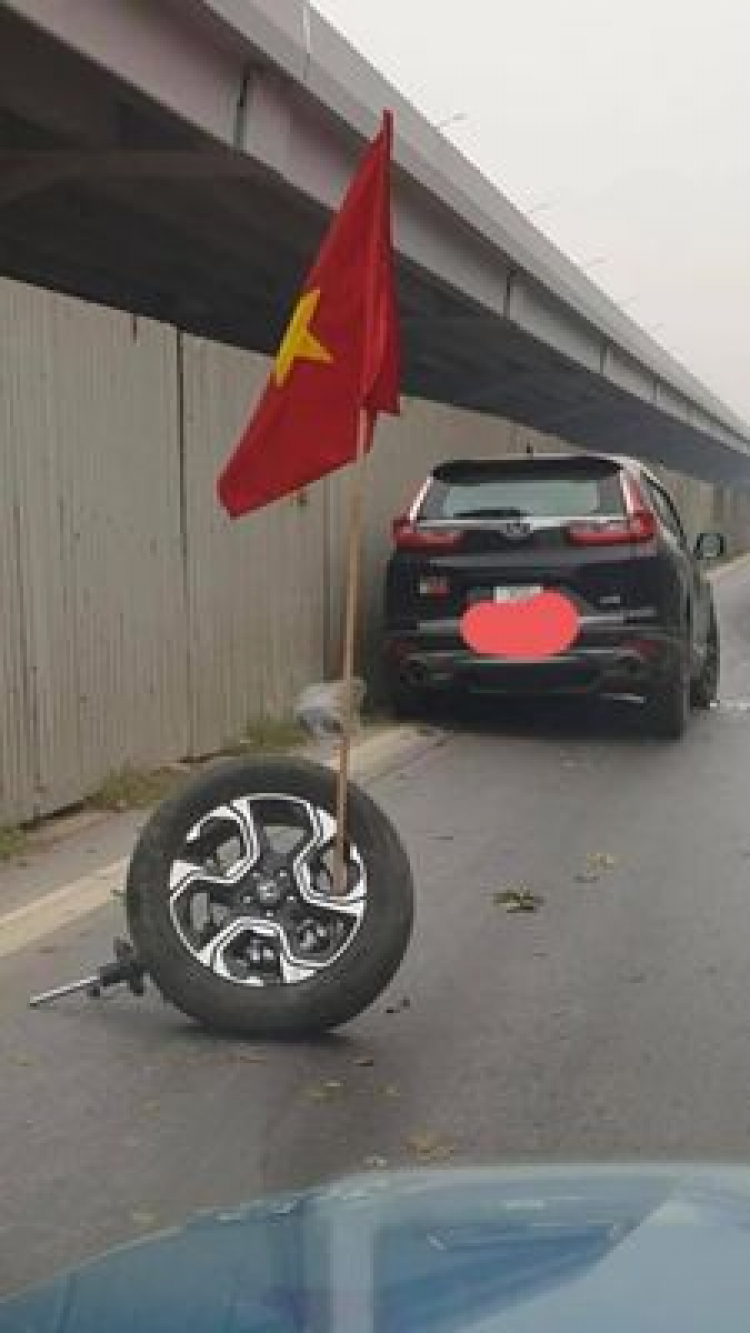 Các bác cho ý kiến nên rinh CRV hay CX8?