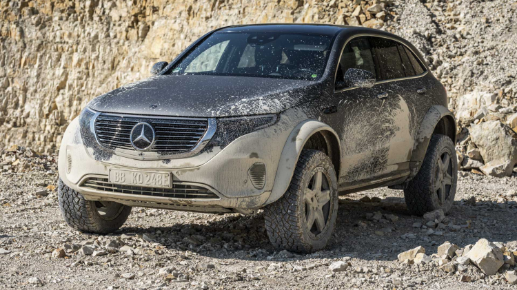 Mercedes-Benz giới thiệu EQC 4×4²: xe điện offroad cực chất