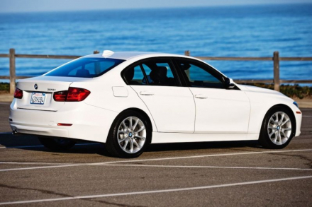 2014_BMW_320i_3831850.jpg