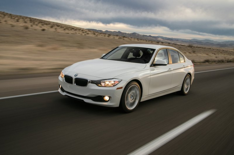 Euro Auto khuyến mãi giảm giá BMW 3-Series tại Việt Nam