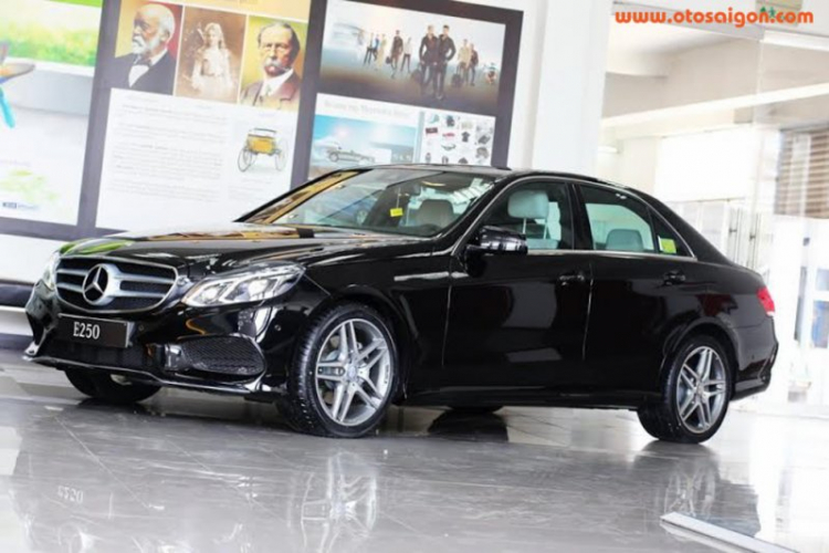 Ngắm Mercedes-Benz E250 AMG giá 2,259 tỷ đồng tại Haxaco