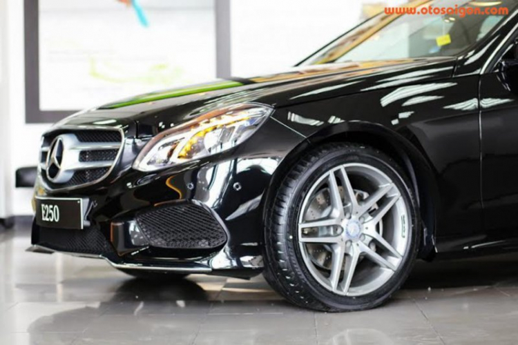 Ngắm Mercedes-Benz E250 AMG giá 2,259 tỷ đồng tại Haxaco