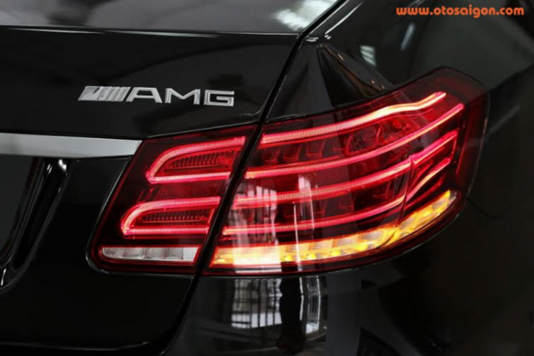 Ngắm Mercedes-Benz E250 AMG giá 2,259 tỷ đồng tại Haxaco
