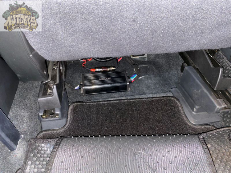 Cách âm cửa và nâng cấp hệ thống âm thanh cơ bản cho Subaru Forester