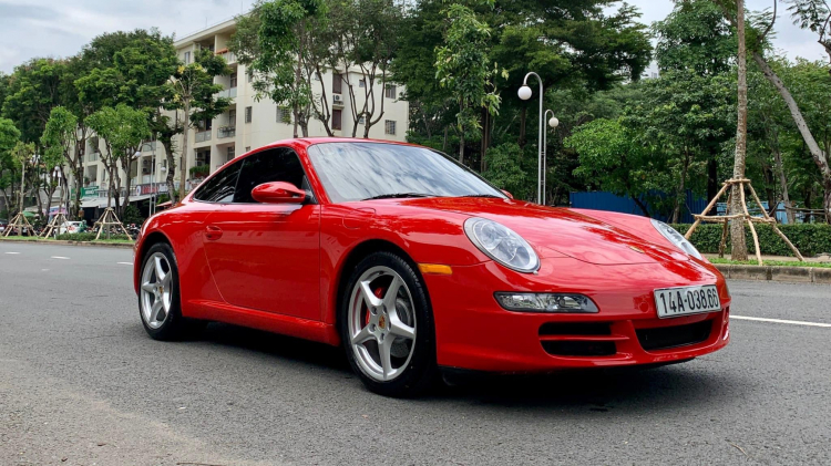 Vẻ đẹp của Porsche 911 hơn 10 năm tuổi tại Việt Nam