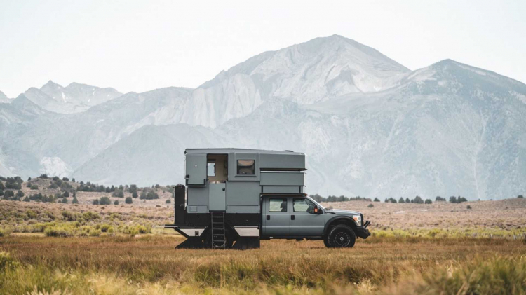 Camping dễ dàng với "biệt thự di động" Ford F-550 Adrift giá 5 tỷ đồng