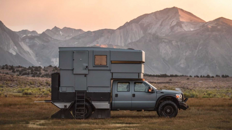 Camping dễ dàng với "biệt thự di động" Ford F-550 Adrift giá 5 tỷ đồng