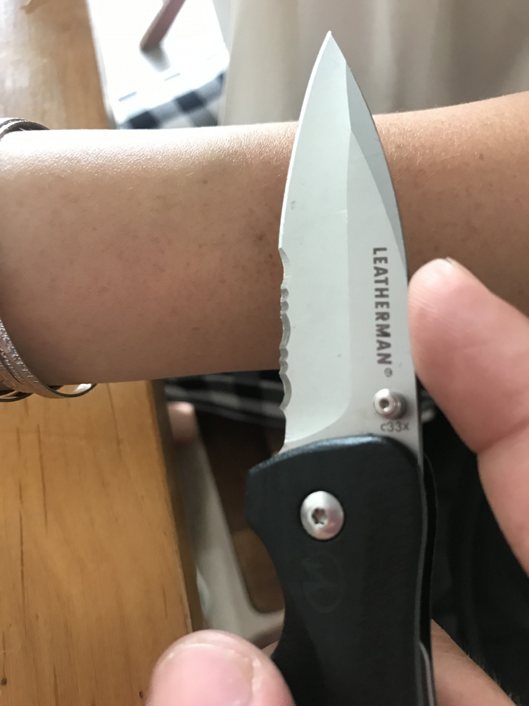 Review dao leatherman sau mấy tháng