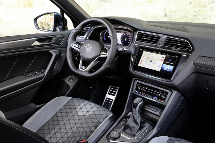 Volkswagen Tiguan 2021 báo giá từ 32.230 USD tại Anh: có thêm bản hiệu suất cao