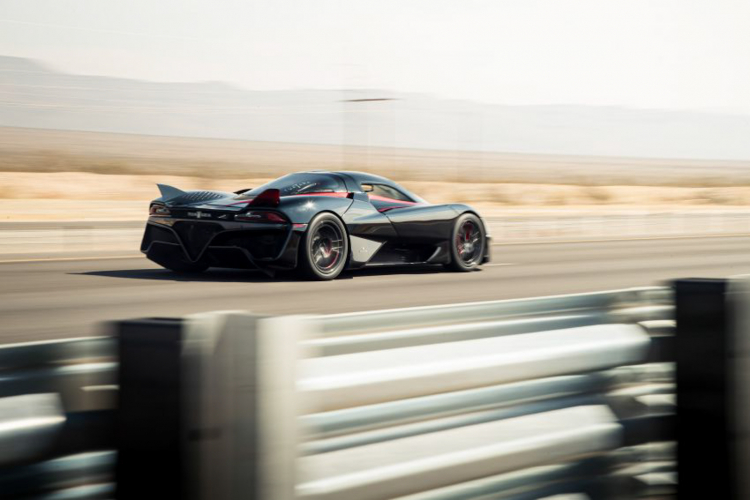 SSC Tuatara lập kỷ lục tốc độ 532 km/h: trở thành siêu xe thương mại nhanh nhất thế giới