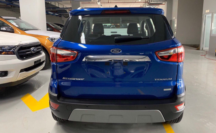 Ford EcoSport 2020 được đại lý khuyến mãi giảm giá để hút khách mua