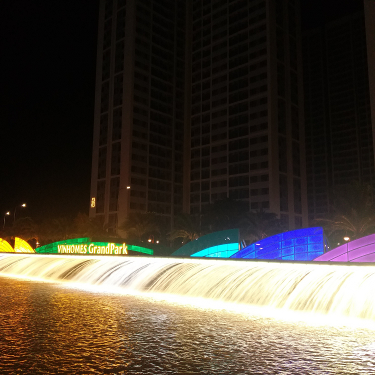 VINHOMES GRAND PARK QUẬN 9 LÀ CÁI “BẪY GẤU” CHO NHỮNG KHÁCH YÊU MÀU HỒNG!