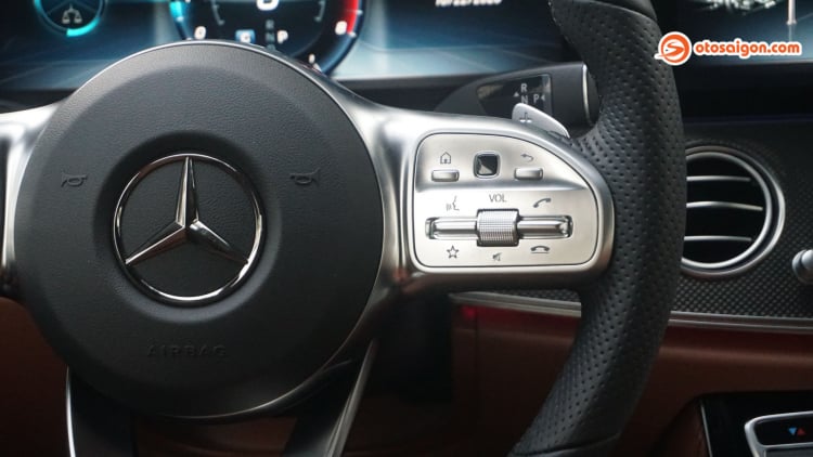 Người dùng đánh giá Mercedes E300 AMG 2020 sau khi từng sử dụng qua E250