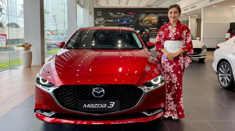 Mazda3 phiên bản kỷ niệm 100 năm về đại lý: giới hạn 40 chiếc trên toàn quốc