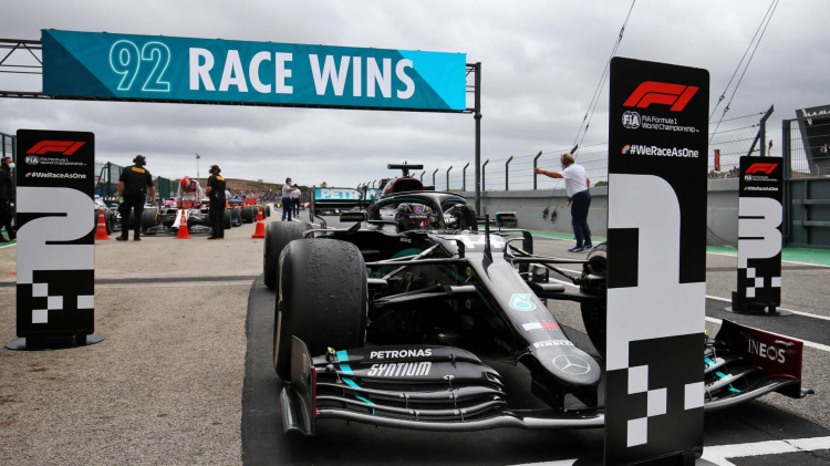 Lewis Hamilton phá kỷ lục với chiến thắng thứ 92 tại F1 Bồ Đào Nha 2020