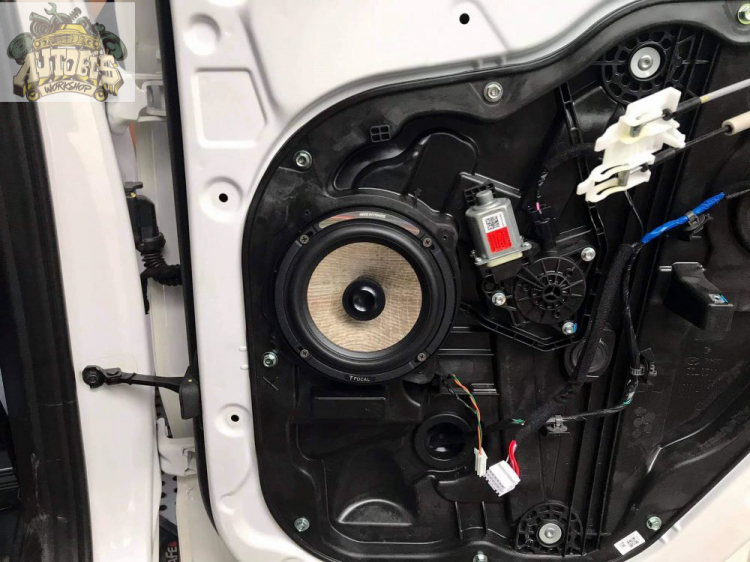 Độ âm thanh cho Hyundai Santafe với bộ loa Focal - Made In France
