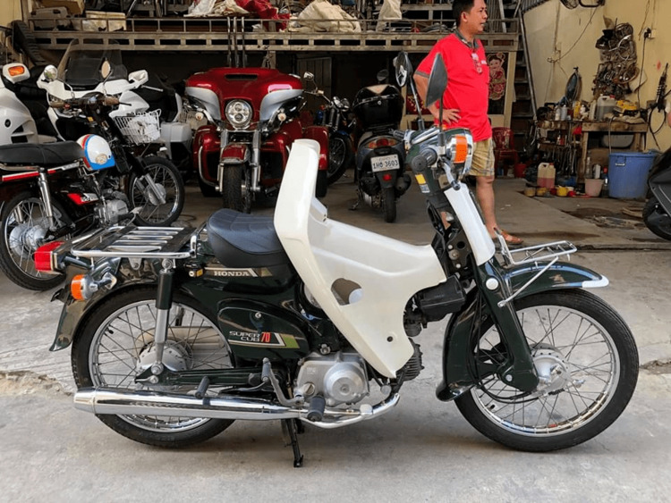 Bộ đôi Honda cub hàng hiếm.. giá gần 400 triệu Bộ đôi Honda cub hàng hiếm.. giá gần 400 triệu