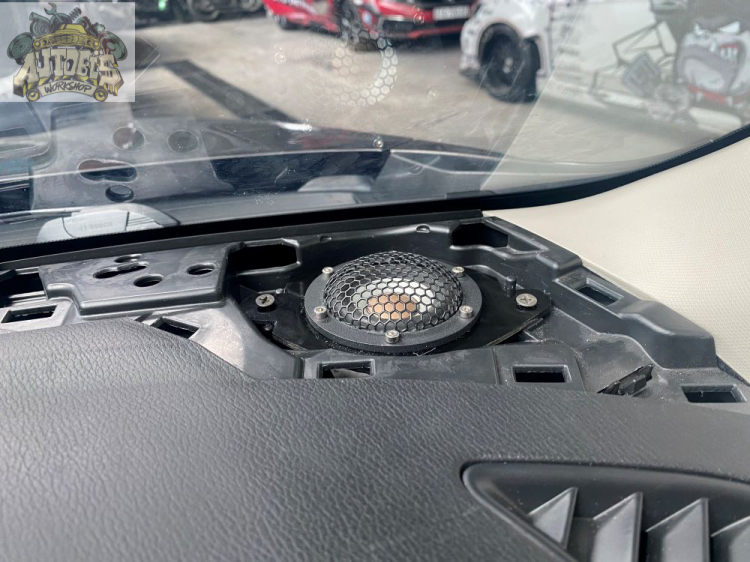 Nâng cấp âm thanh cho xe Mazda CX5