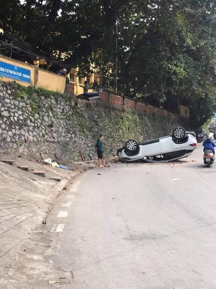 Toyota Corolla Cross mới