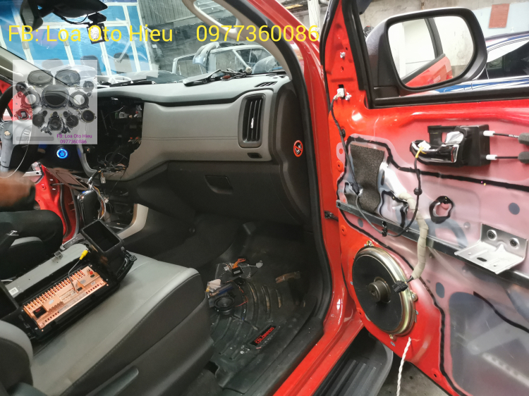 Chevrolet Colorado độ âm thanh Bose made in Mexico  và cách âm vật liệu Forch Đức