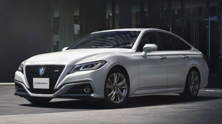 Toyota Crown 2021 nâng cấp nhẹ, màn hình trung tâm tới 12,3 inch