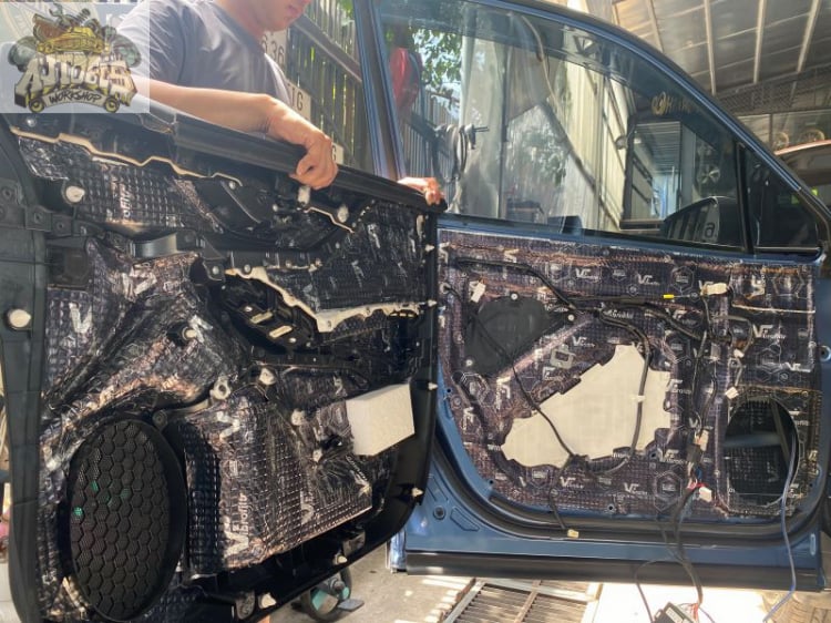 Cách âm và nâng cấp hệ thống âm thanh cho Subaru Forester với loa Focal - Made In France