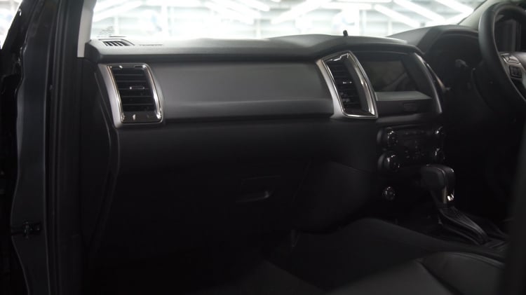 Ford Thái Lan ra mắt Ranger Wildtrak 2021: Bảo hành động cơ và hộp số 10 năm