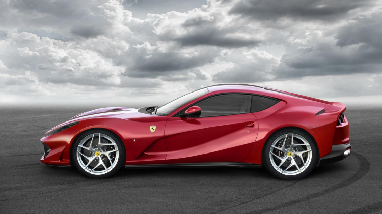 Ferrari sẽ không sản xuất xe điện cho đến 2025