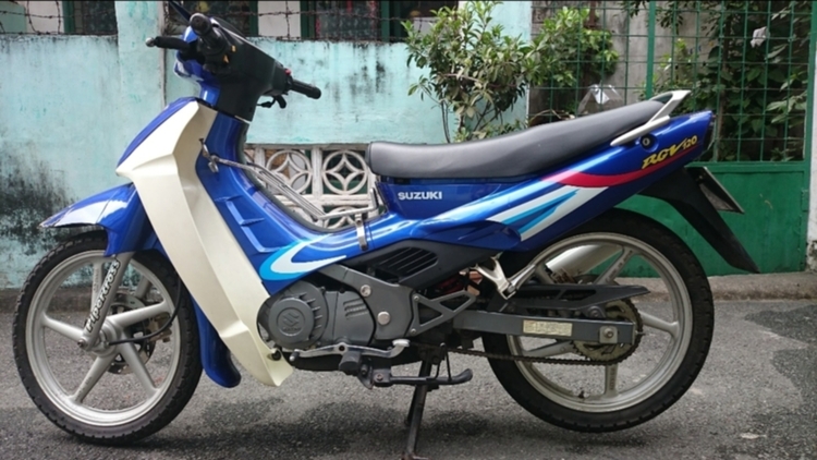 so sánh Suzuki Crystal với Su xì po