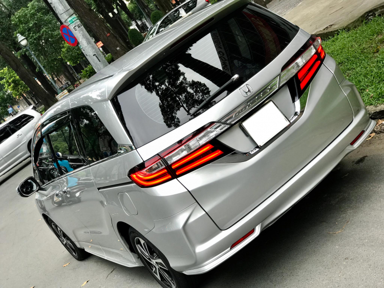 Sử dụng gần 5 năm, Honda Odyssey vẫn “có giá” hơn Kia Sedona máy dầu mới Sử dụng gần 5 năm, Honda Odyssey vẫn “có giá” hơn Kia Sedona máy dầu mới