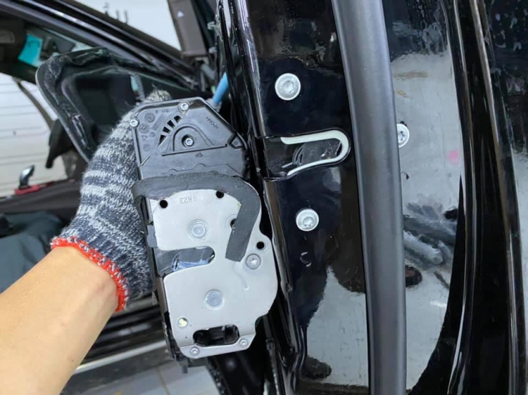 OWIN - Cửa hít tự động cho ô tô - Cửa hít chính hãng OEM zin theo xe OWIN - Cửa hít tự động cho ô tô - Cửa hít chính hãng OEM zin theo xe
