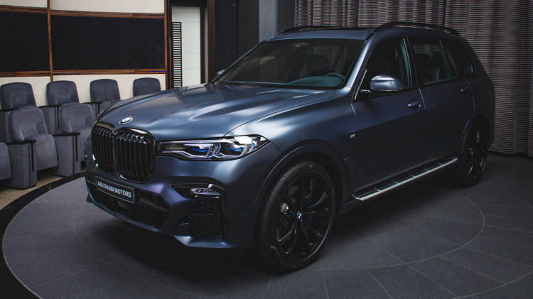 BMW X7 Dark Shadow lộ diện thực tế: giới hạn 500 chiếc trên thế giới