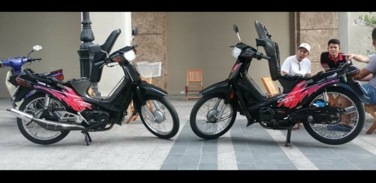 so sánh Suzuki Crystal với Su xì po so sánh Suzuki Crystal với Su xì po