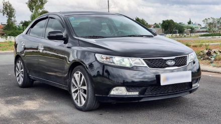 Kia Forte 2013.jpg